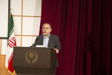 همایش دانشجویان جدیدالورود